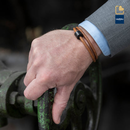 Memento Bracelet: Smooth Leather Black Ashes Bead Cognac (M) - TB-BE-BL3-M*